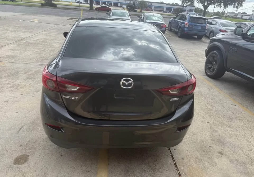 2017 Mazda Mazda 3 3rd Gen - Image 4 of 11