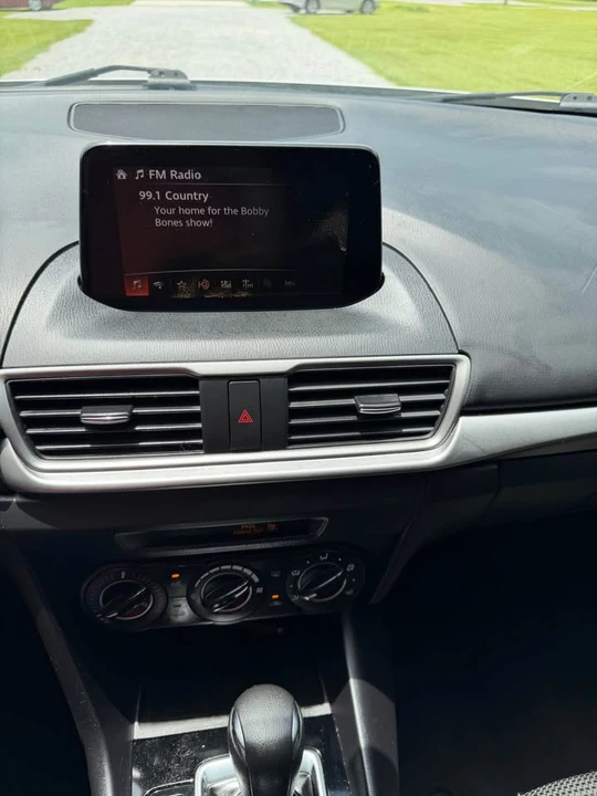 2017 Mazda Mazda 3 3rd Gen - Image 15 of 18