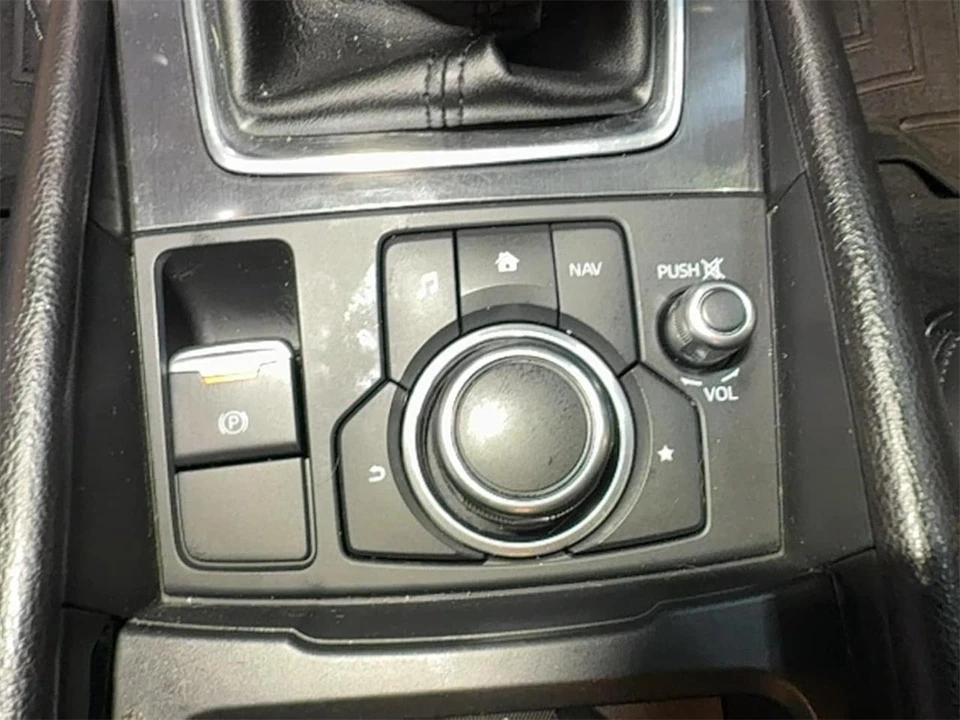 2017 Mazda Mazda 6 3rd Gen - Image 29 of 31