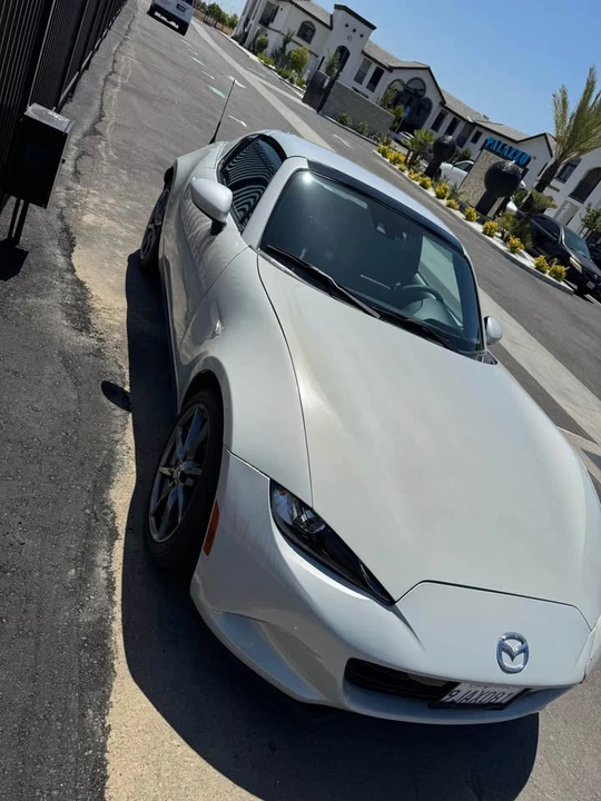 2017 Mazda ND MX-5 Miata - Image 9 of 10