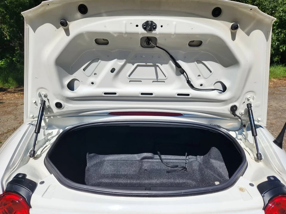 2017 Mazda ND MX-5 Miata - Image 14 of 15