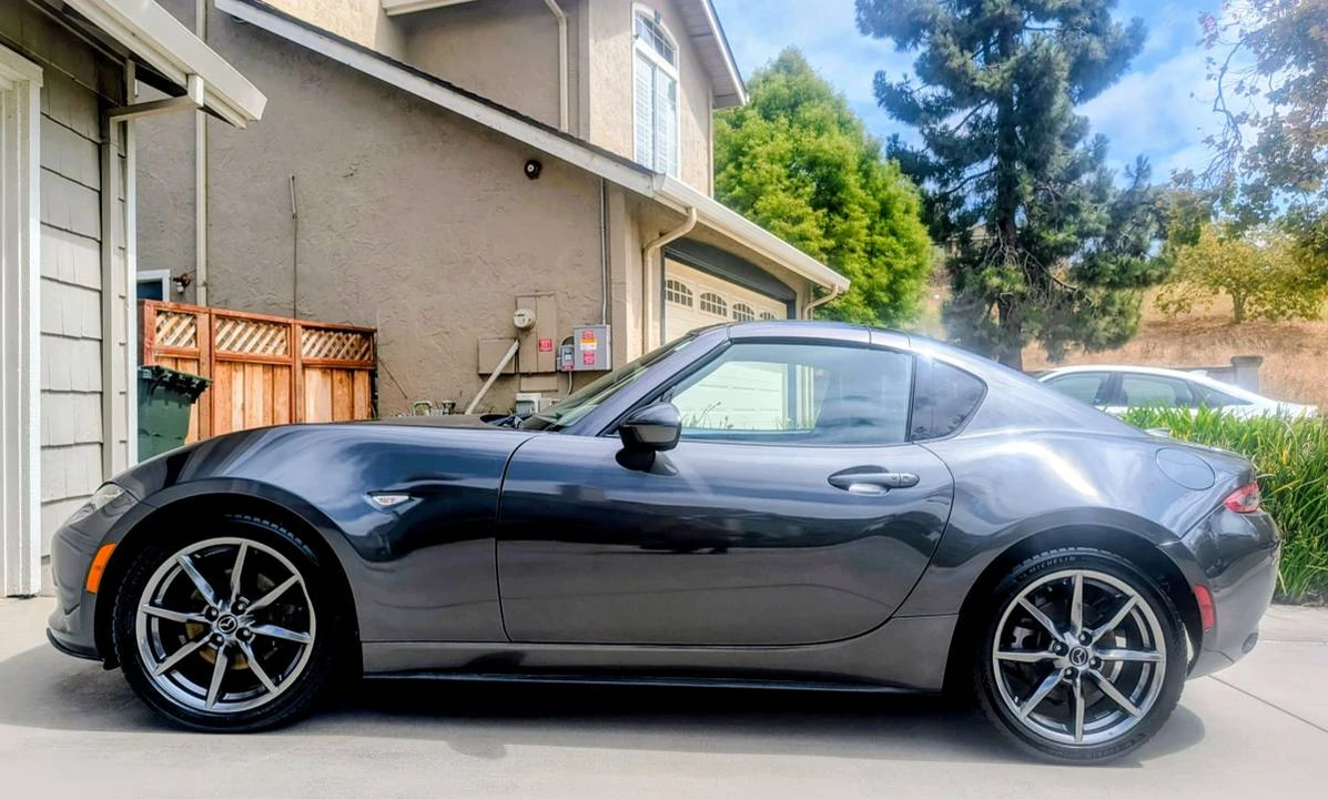 2017 Mazda ND MX-5 Miata - Image 2 of 24