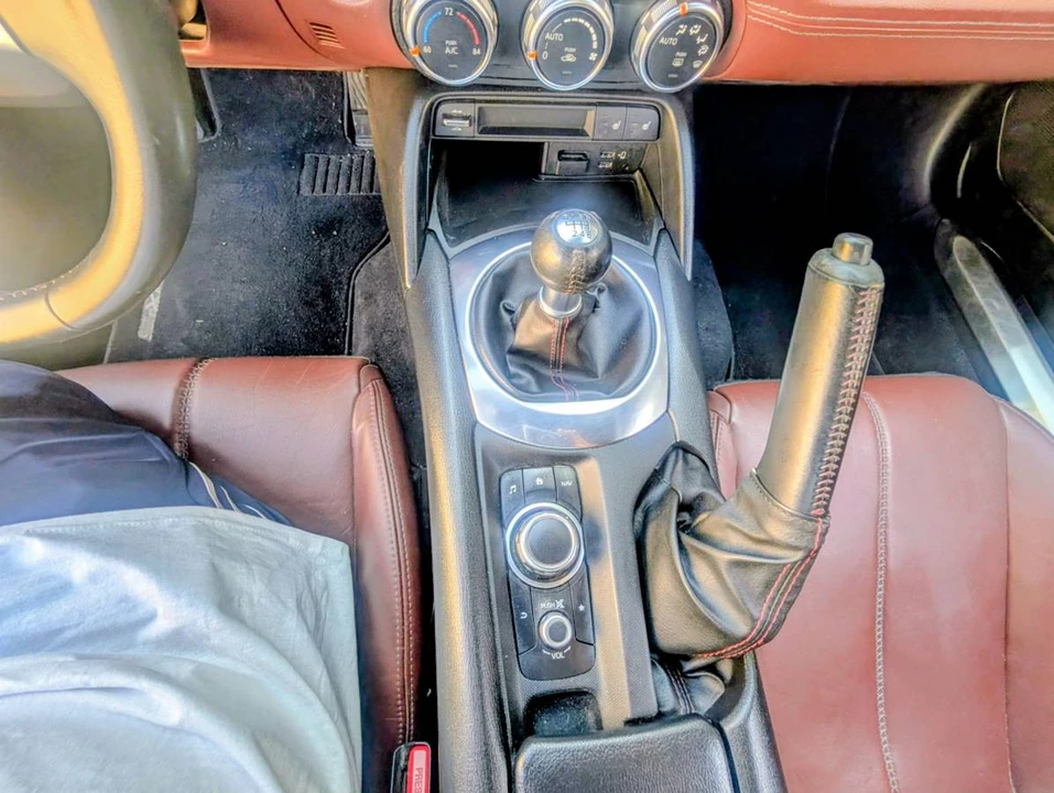 2017 Mazda ND MX-5 Miata - Image 19 of 24