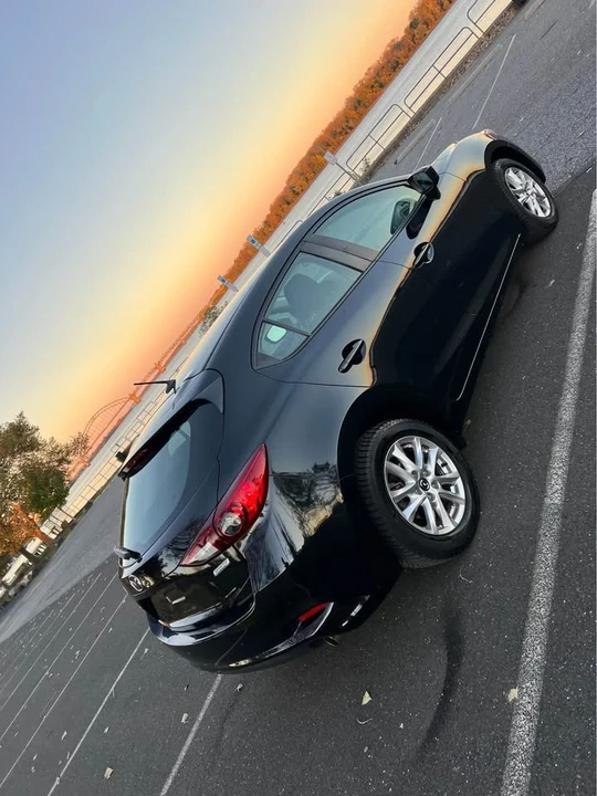 2017 Mazda Mazda 3 3rd Gen - Image 5 of 12