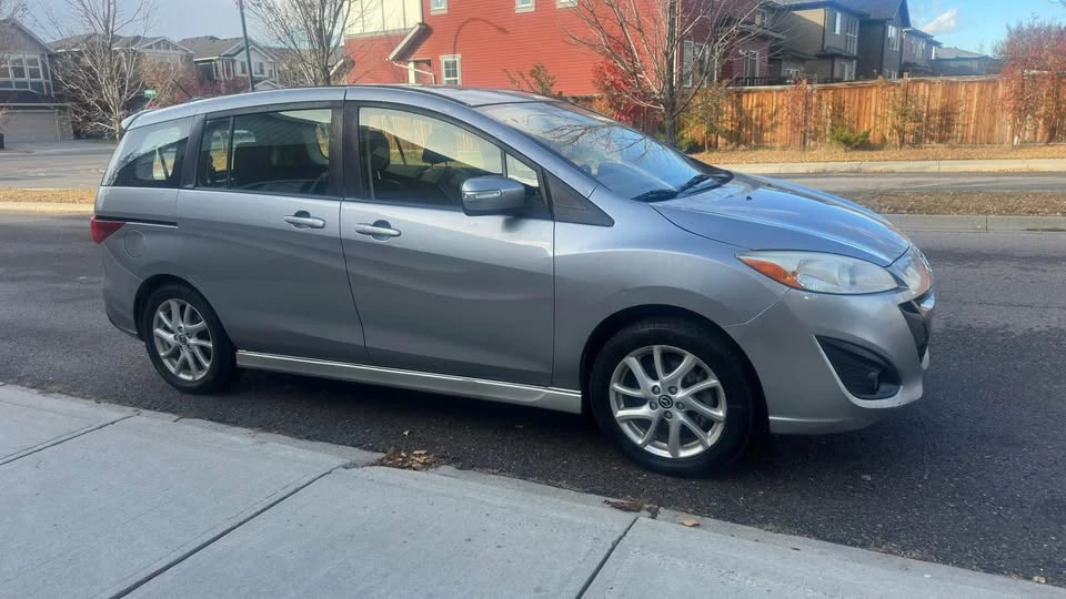2017 Mazda Mazda 5 - Image 2 of 13