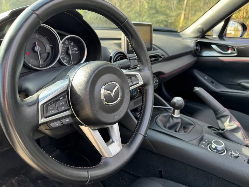 2017 Mazda ND MX-5 Miata - Image 4 of 4