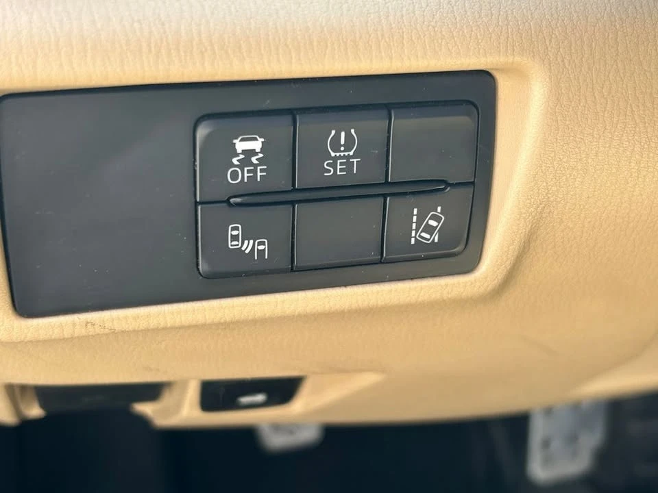 2017 Mazda ND MX-5 Miata - Image 17 of 20