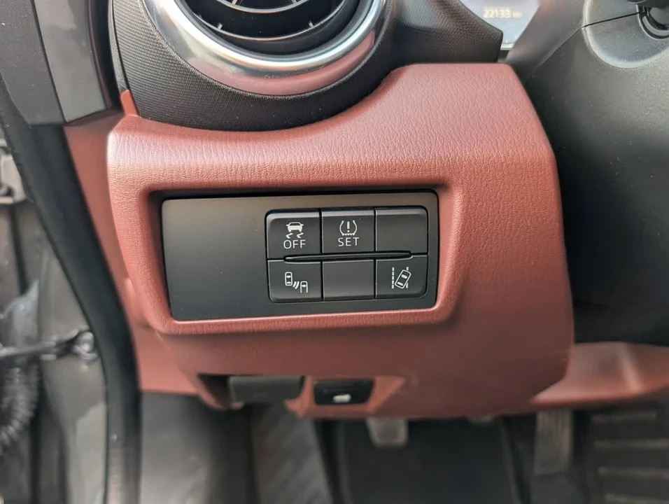2017 Mazda ND MX-5 Miata - Image 18 of 20