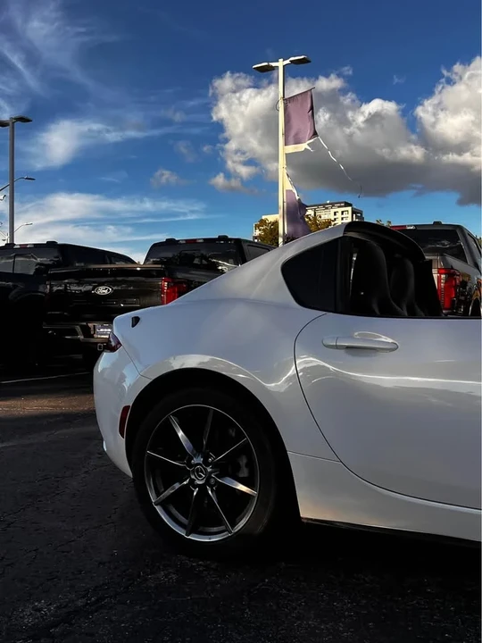 2017 Mazda ND MX-5 Miata - Image 8 of 9