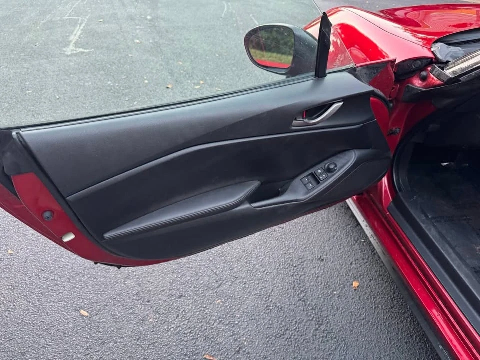 2017 Mazda ND MX-5 Miata - Image 9 of 17