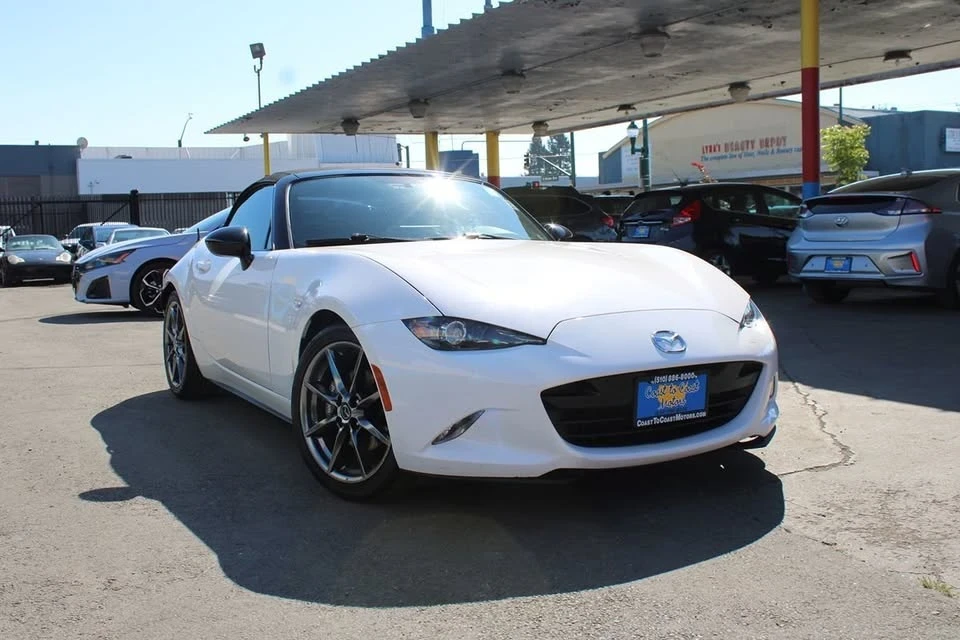 2017 Mazda ND MX-5 Miata - Image 4 of 20