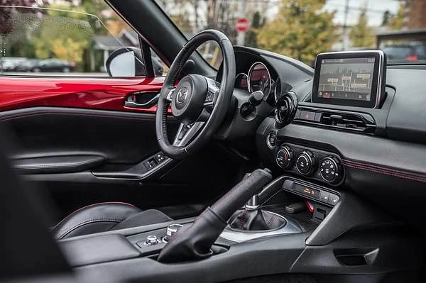 2017 Mazda ND MX-5 Miata - Image 17 of 20