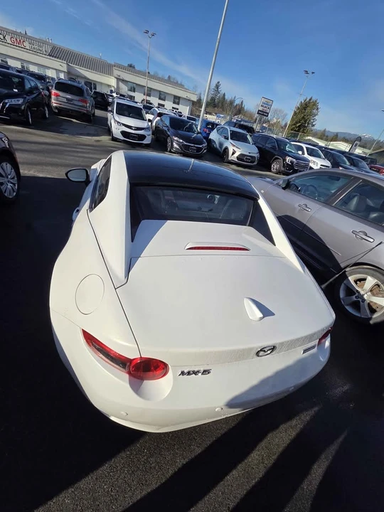 2017 Mazda ND MX-5 Miata - Image 4 of 11