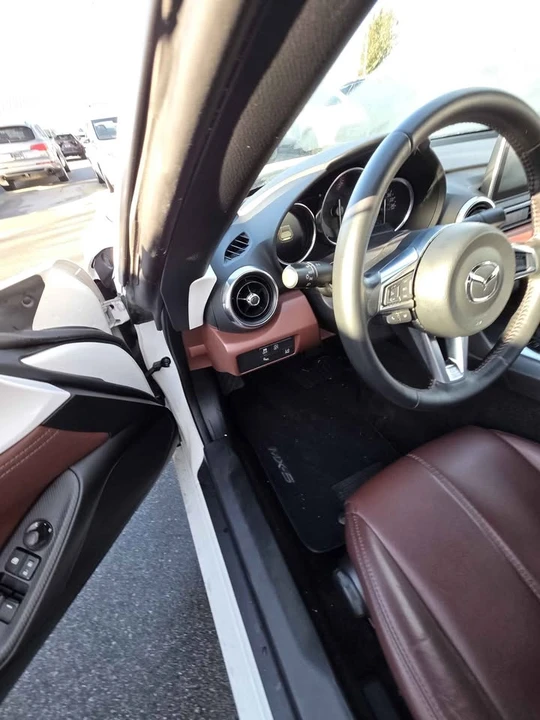 2017 Mazda ND MX-5 Miata - Image 10 of 11
