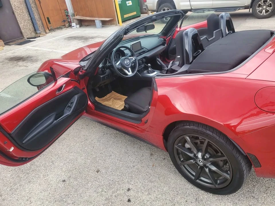 2017 Mazda ND MX-5 Miata - Image 10 of 15