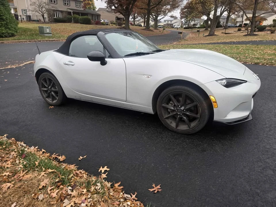 2017 Mazda ND MX-5 Miata - Image 2 of 3