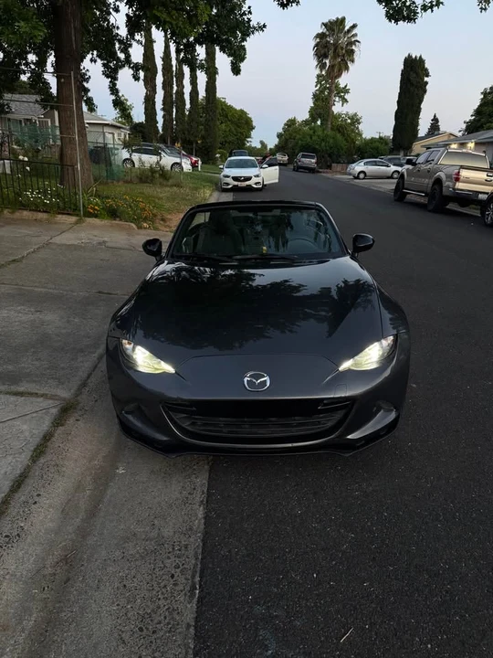 2017 Mazda ND MX-5 Miata - Image 2 of 10