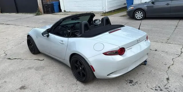 2017 Mazda MX-5 Miata Convertible