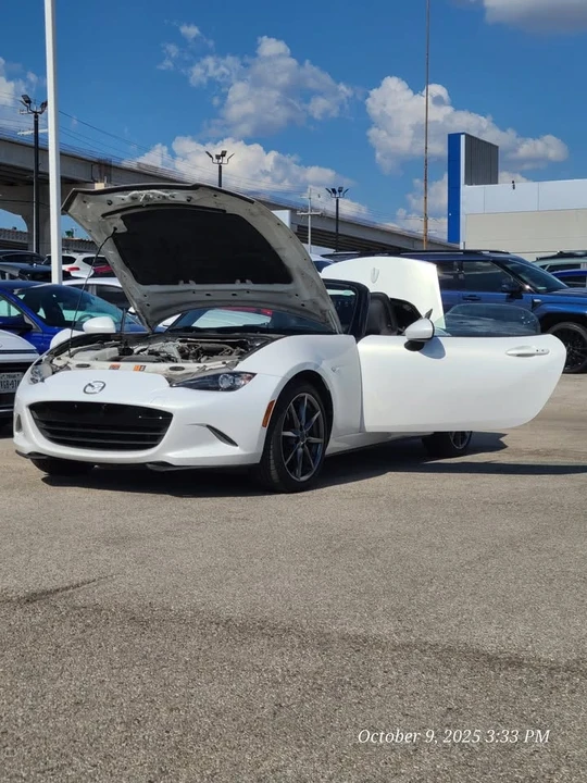 2017 Mazda ND MX-5 Miata - Image 9 of 15