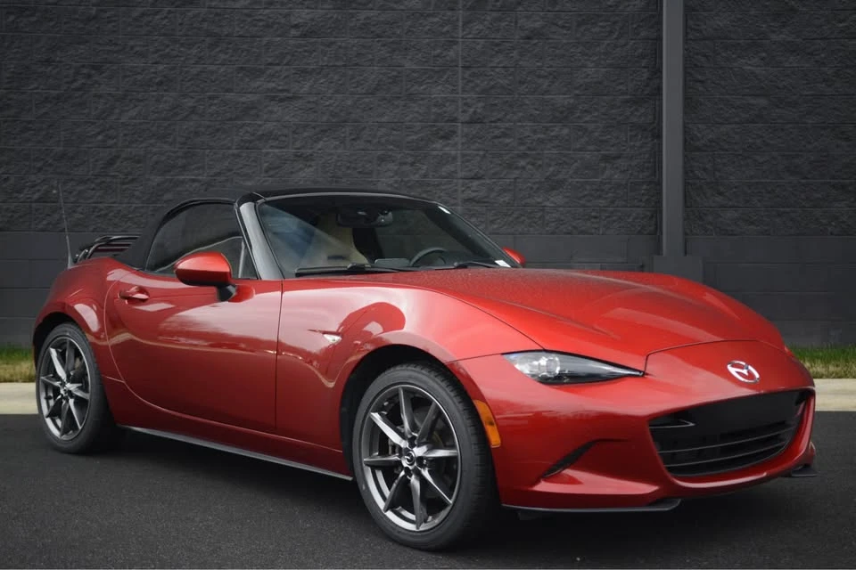 2017 Mazda ND MX-5 Miata - Image 7 of 10