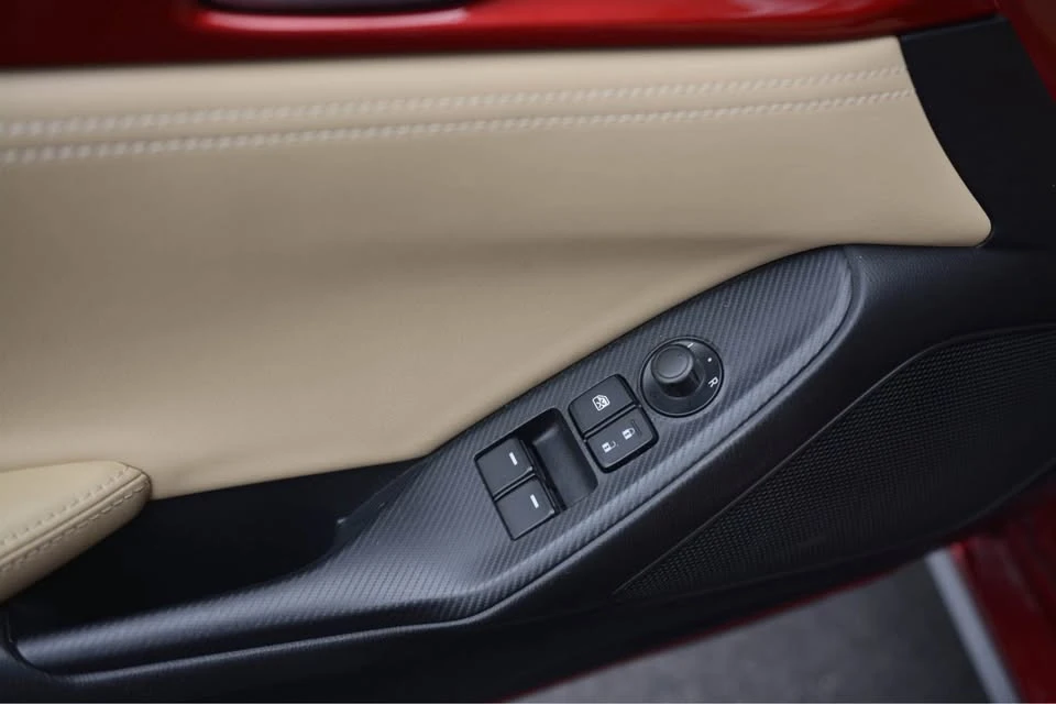 2017 Mazda ND MX-5 Miata - Image 9 of 10