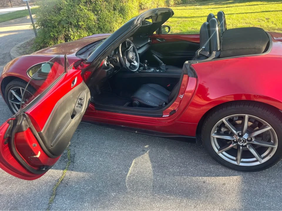 2017 Mazda ND MX-5 Miata - Image 4 of 11