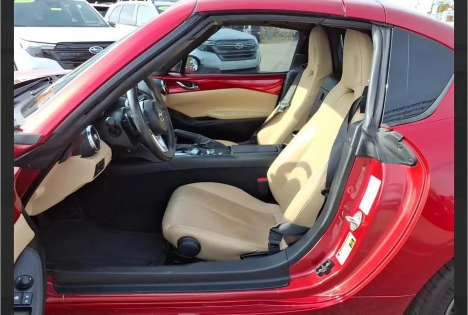 2017 Mazda ND MX-5 Miata - Image 17 of 19