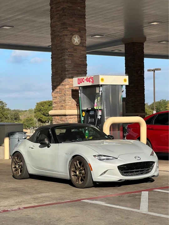 2017 Mazda ND MX-5 Miata - Image 2 of 7