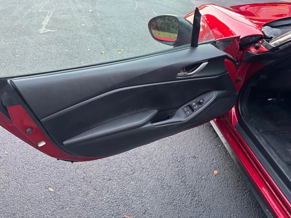 2017 Mazda ND MX-5 Miata - Image 9 of 17