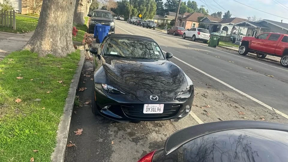 2017 Mazda ND MX-5 Miata - Image 2 of 4