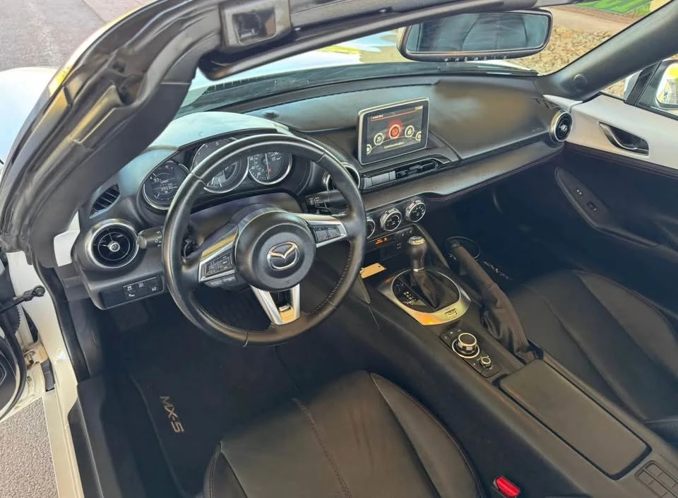 2017 Mazda ND MX-5 Miata - Image 4 of 4