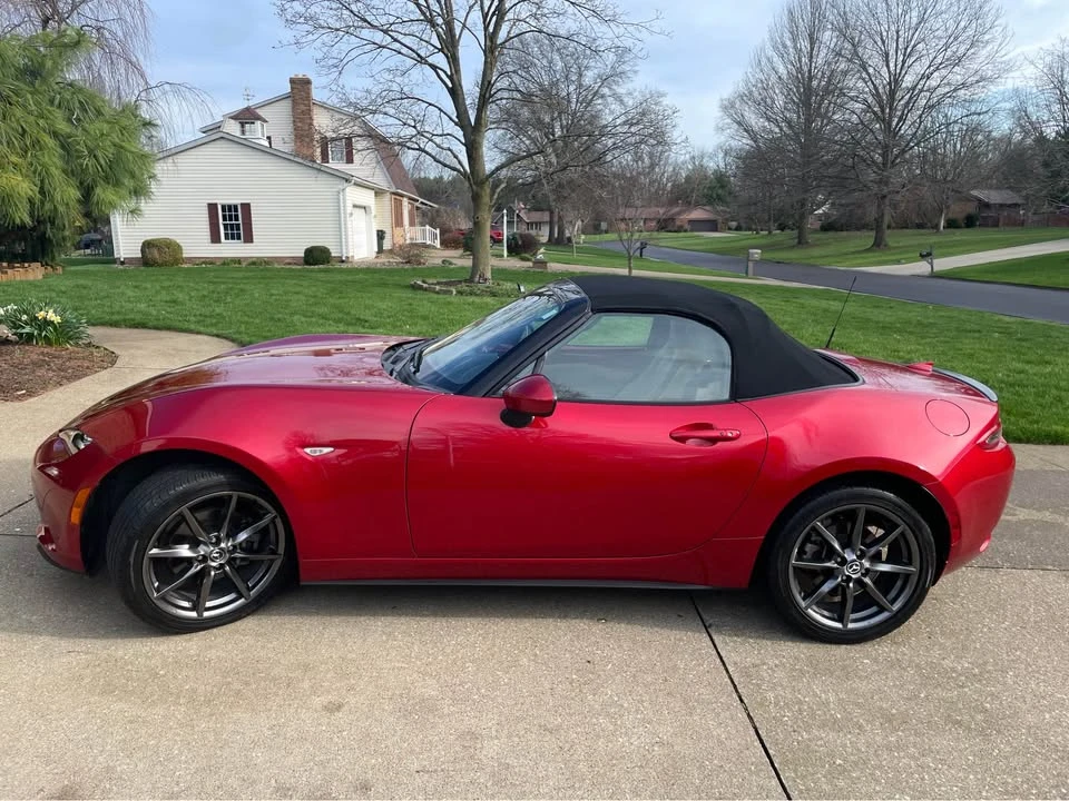 2017 Mazda ND MX-5 Miata - Image 2 of 10