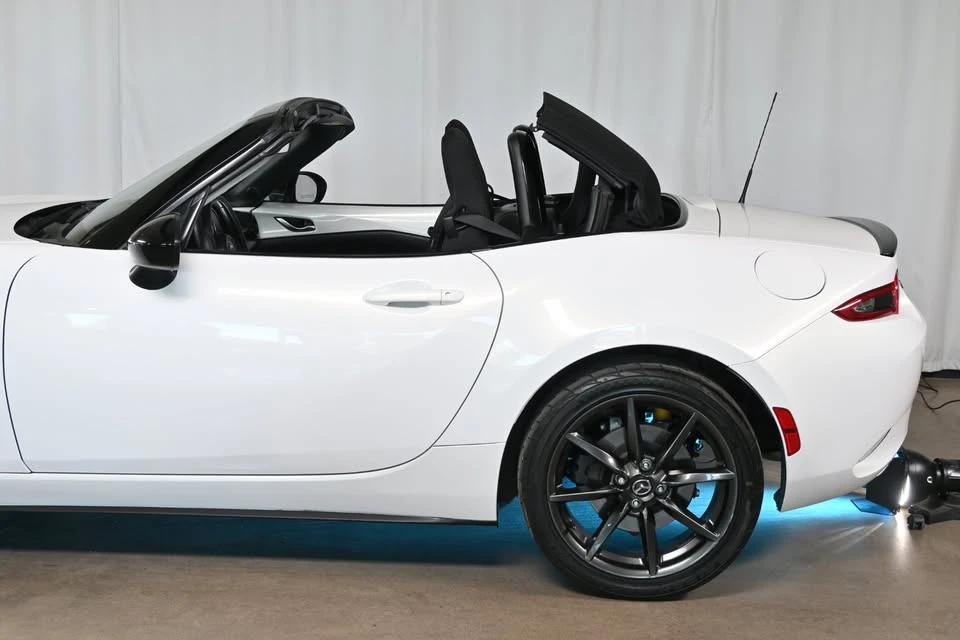 2017 Mazda ND MX-5 Miata - Image 3 of 18