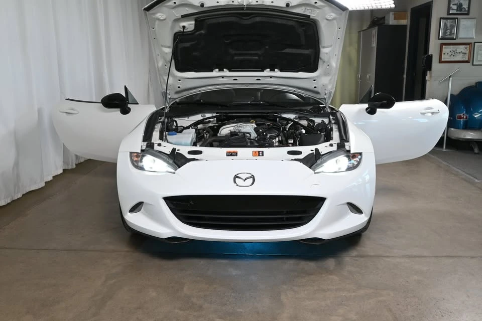 2017 Mazda ND MX-5 Miata - Image 17 of 18