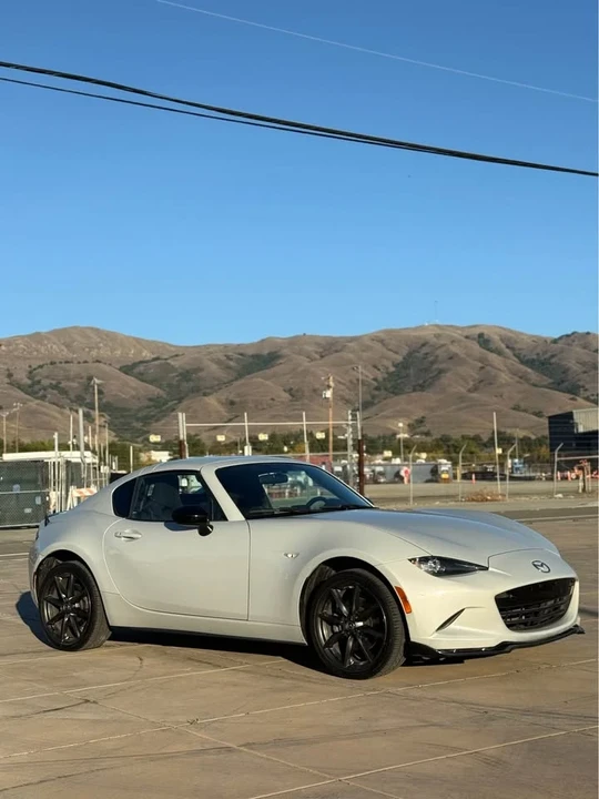 2017 Mazda ND MX-5 Miata - Image 8 of 9