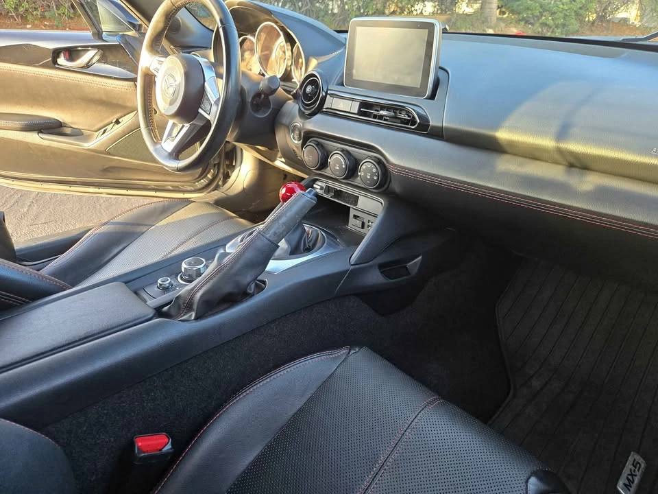 2017 Mazda ND MX-5 Miata - Image 14 of 15