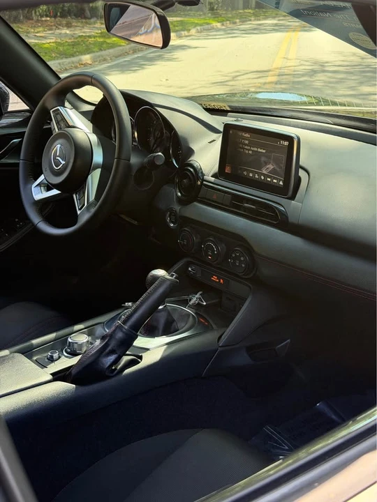 2017 Mazda ND MX-5 Miata - Image 4 of 5
