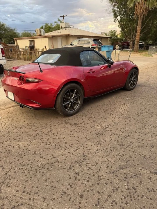 2017 Mazda ND MX-5 Miata - Image 9 of 11