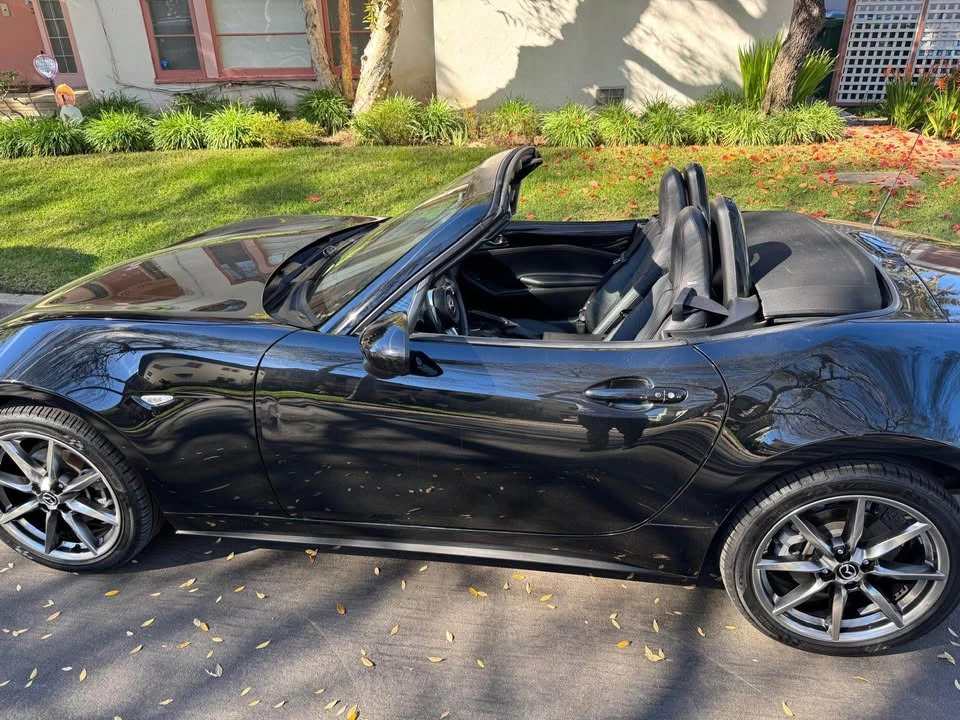 2017 Mazda ND MX-5 Miata - Image 6 of 9