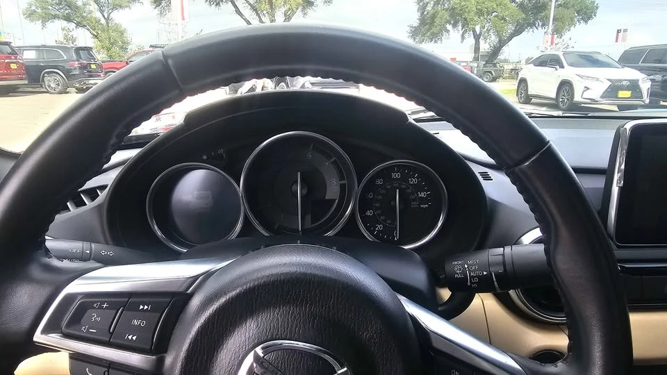 2017 Mazda ND MX-5 Miata - Image 7 of 10