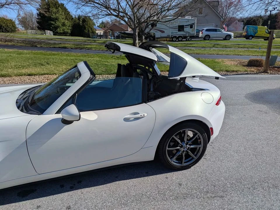 2017 Mazda ND MX-5 Miata - Image 12 of 13