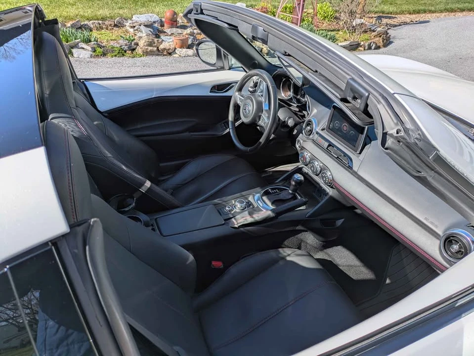 2017 Mazda ND MX-5 Miata - Image 8 of 13