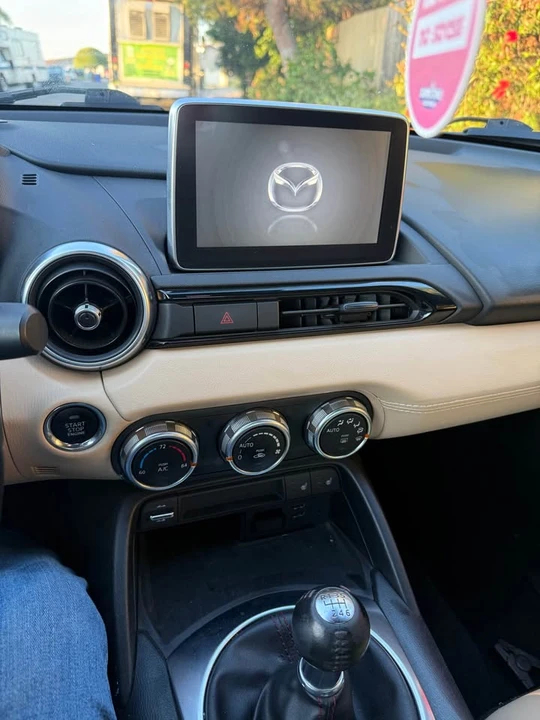 2017 Mazda ND MX-5 Miata - Image 9 of 14