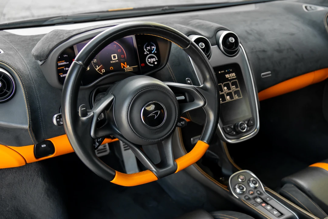 2017 McLaren 570S - Image 4 of 16