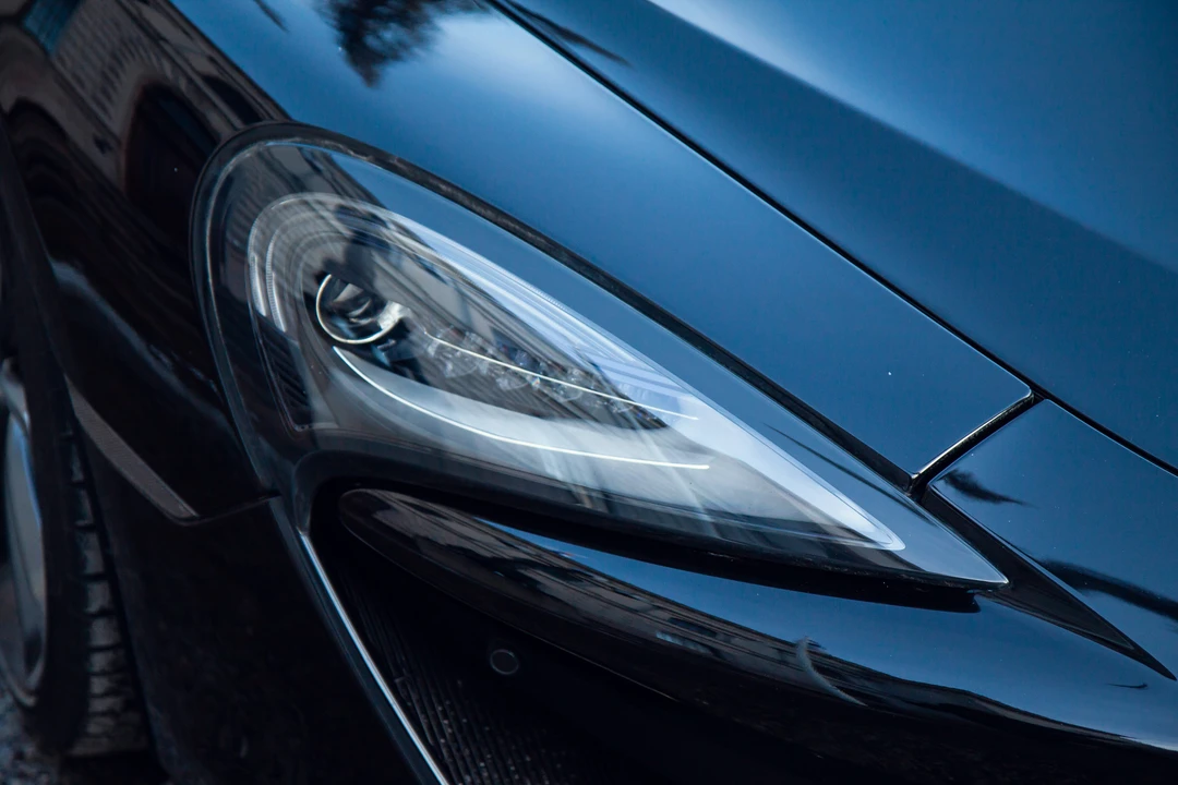 2017 McLaren 570S - Image 21 of 31