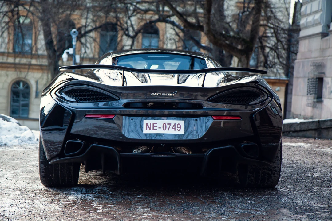 2017 McLaren 570S - Image 6 of 31