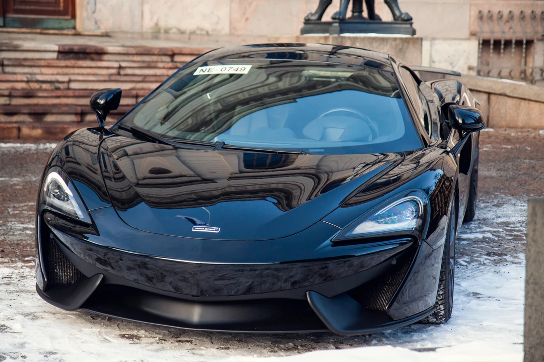 2017 McLaren 570S - Image 11 of 31