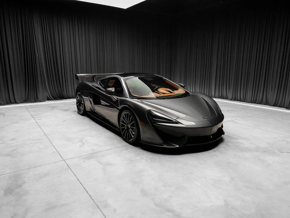 2017 McLaren 570S - Image 19 of 31