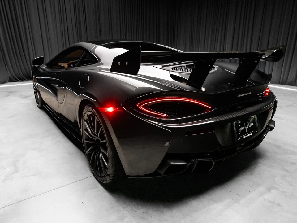 2017 McLaren 570S - Image 15 of 31