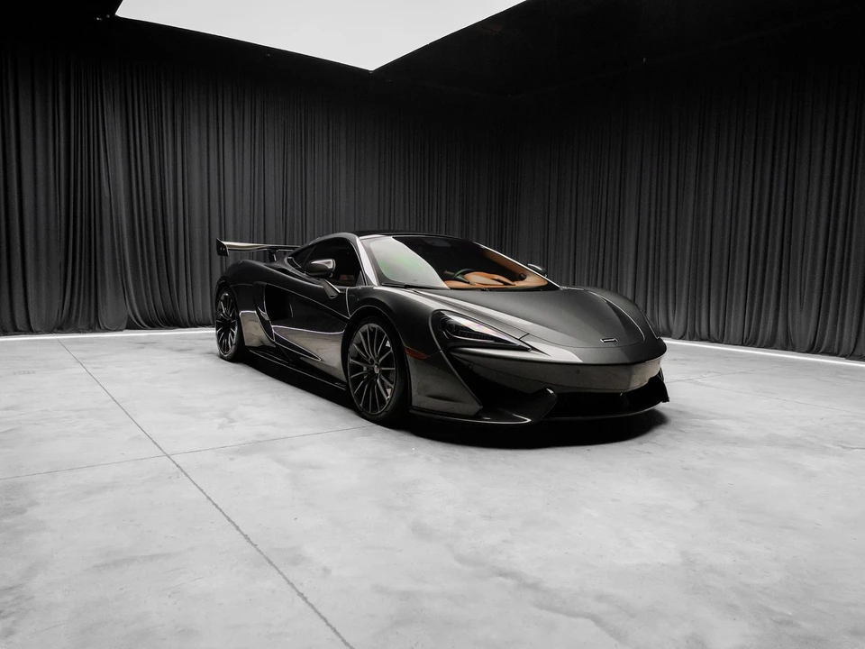 2017 McLaren 570S - Image 2 of 31